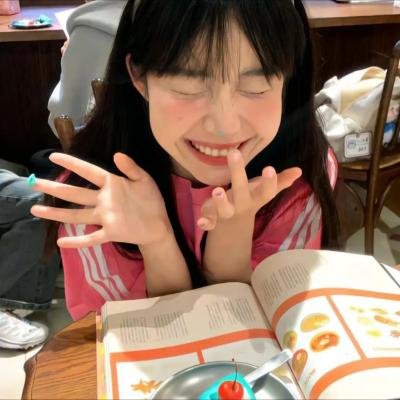 山有九色念有卿